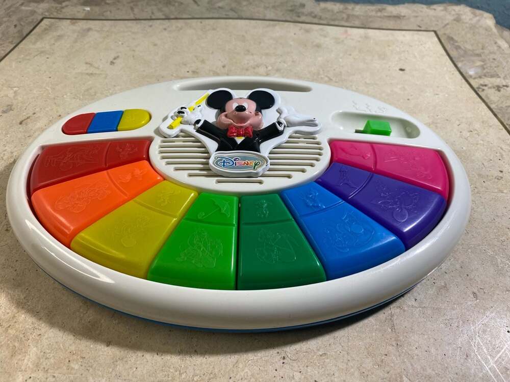 Mattel Disney Mickey Mouse 1995 Follow The Lights Keyboard Toy Electronic Works
